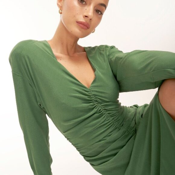 EQUIPMENT FEMME‎ Arya Green Silk Ruched Midi Dress Elegant Old Money Chic - Picture 2 of 16